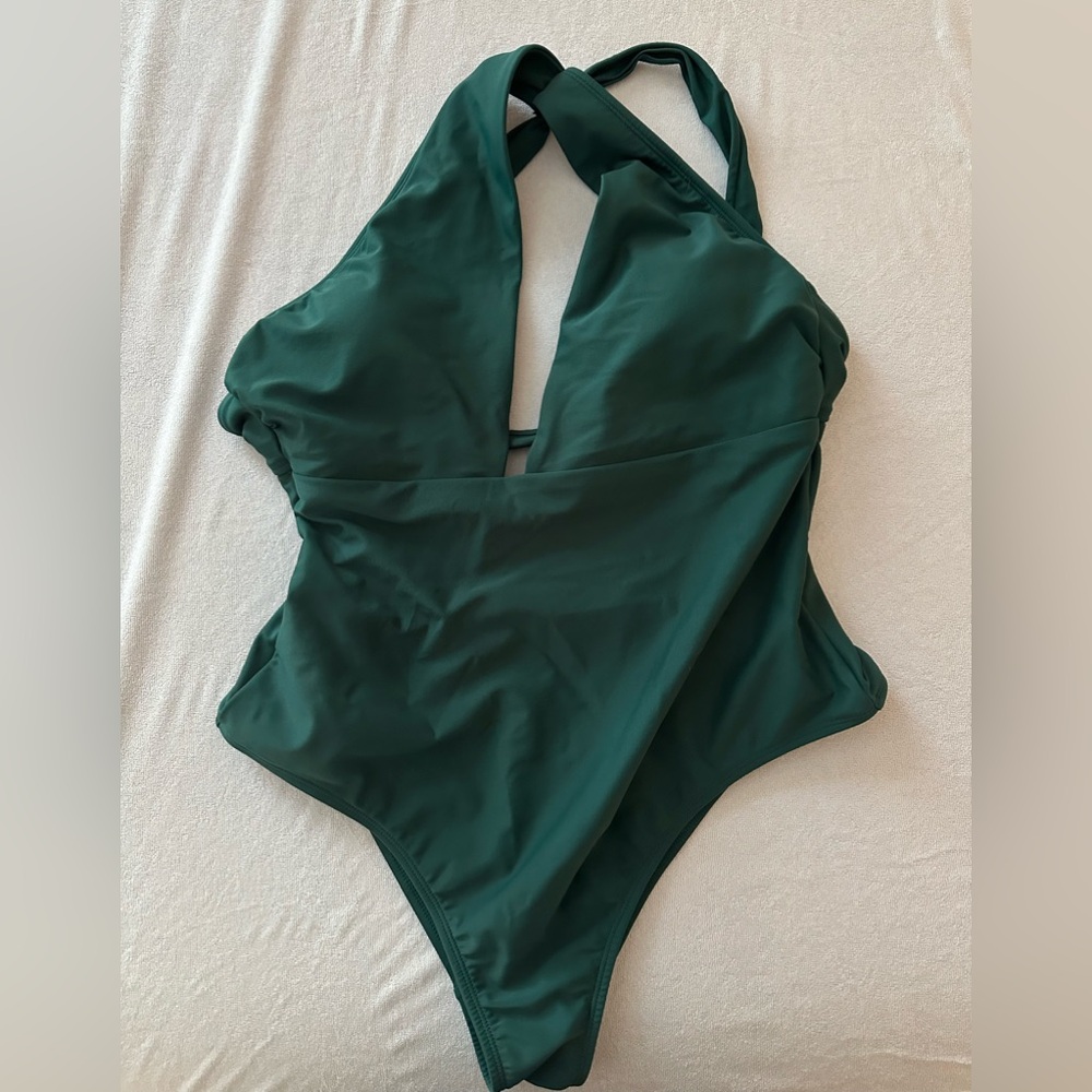 Shade & Shore One Shoulder One-Piece Swimsuit - Picture 3 of 7